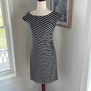 Cute Ann Taylor Loft fitted, lined, sleeveless striped dress. Size medium